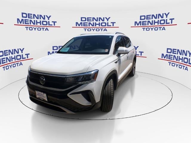2024 Volkswagen Taos SE 4MOTION