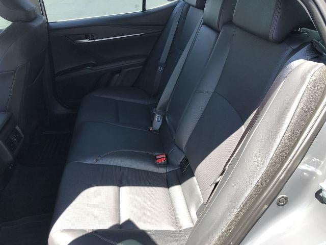 2025 Toyota Camry XLE (SE)