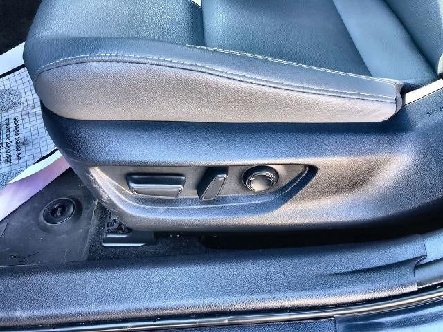 2025 Toyota Camry SE (SE)