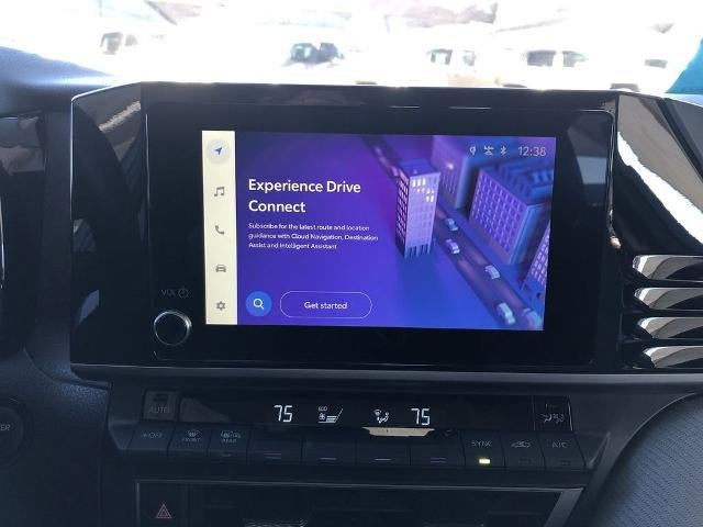 2025 Toyota Camry SE (SE)