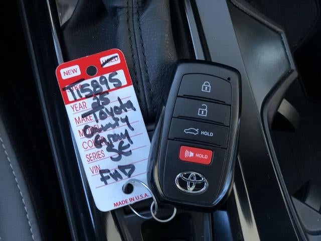 2025 Toyota Camry SE (SE)