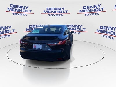 2025 Toyota Camry SE (SE)