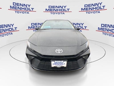 2025 Toyota Camry LE (SE)