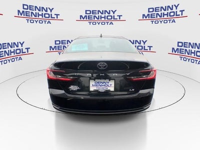 2025 Toyota Camry LE (SE)