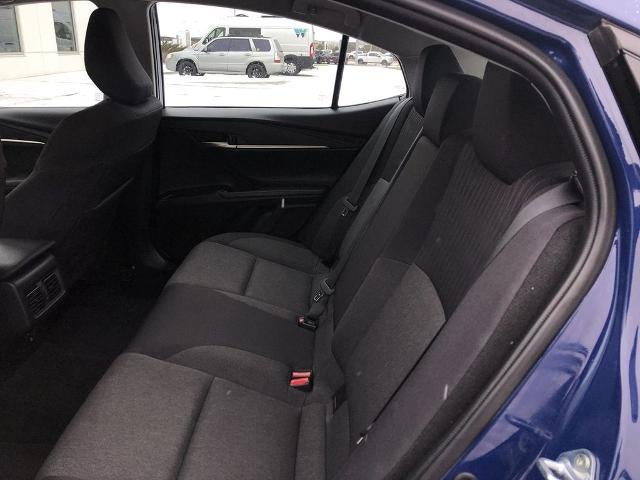 2025 Toyota Camry LE (SE)