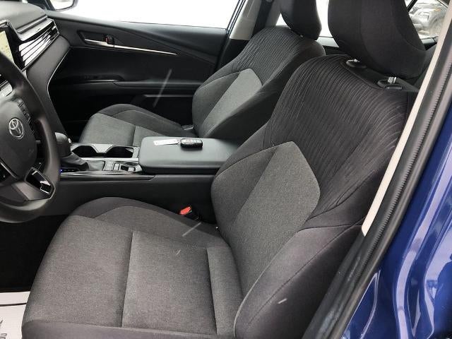 2025 Toyota Camry LE (SE)