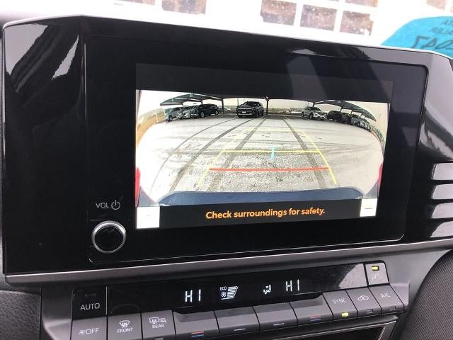 2025 Toyota Camry LE (SE)