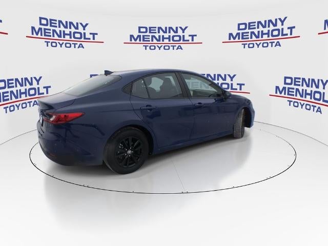 2025 Toyota Camry LE (SE)