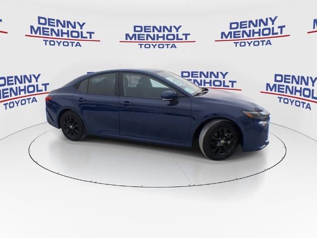 2025 Toyota Camry LE (SE)