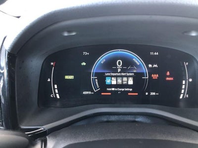 2025 Toyota Camry LE AWD (Natl)