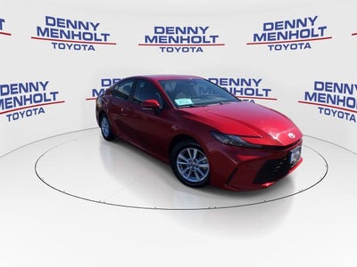 2025 Toyota Camry LE AWD (Natl)