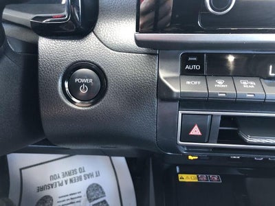 2025 Toyota Camry LE AWD (Natl)