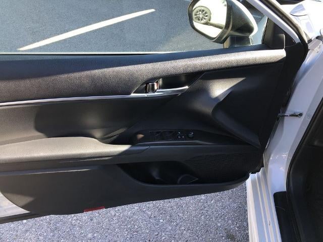 2024 Toyota Camry SE Auto (SE)