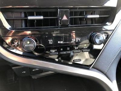 2024 Toyota Camry SE Auto (SE)