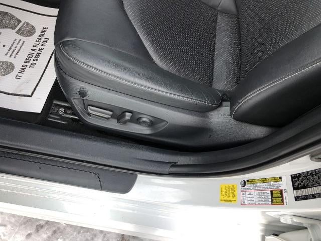 2022 Toyota Camry Hybrid XSE CVT (Natl)