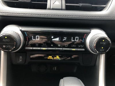 2025 Toyota RAV4 Hybrid XLE AWD (Natl)