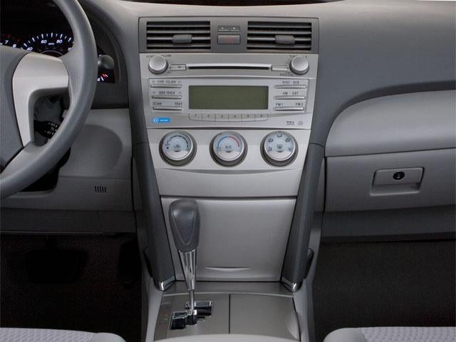 2011 Toyota Camry 4dr Sdn I4 Auto XLE (Natl)
