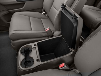 2014 Honda Odyssey Touring with DVD Rear Entertainment System and Navigation