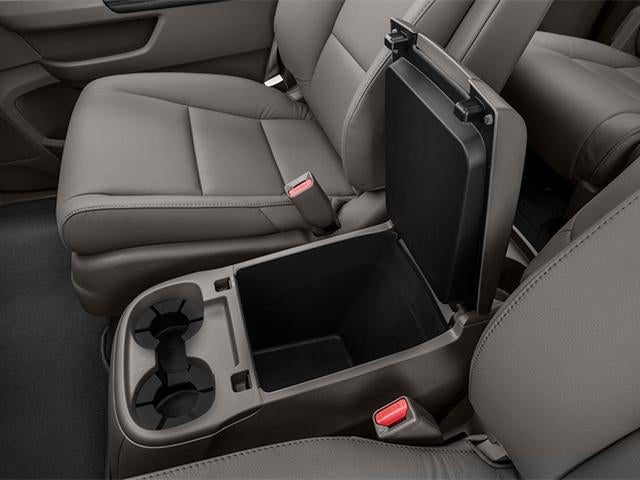 2014 Honda Odyssey Touring with DVD Rear Entertainment System and Navigation
