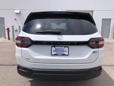 2023 Honda Pilot LX AWD