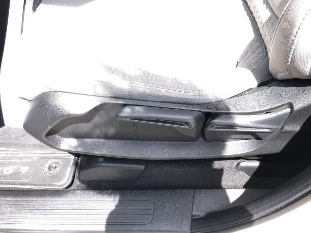 2023 Honda Pilot LX AWD