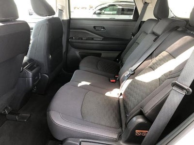2024 Nissan Pathfinder S 4WD
