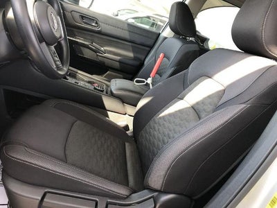 2024 Nissan Pathfinder S 4WD