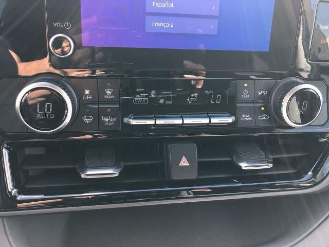 2023 Toyota Highlander Hybrid LE AWD (Natl)