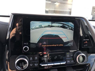 2023 Toyota Highlander Hybrid LE AWD (Natl)