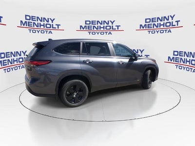 2023 Toyota Highlander Hybrid LE AWD (Natl)