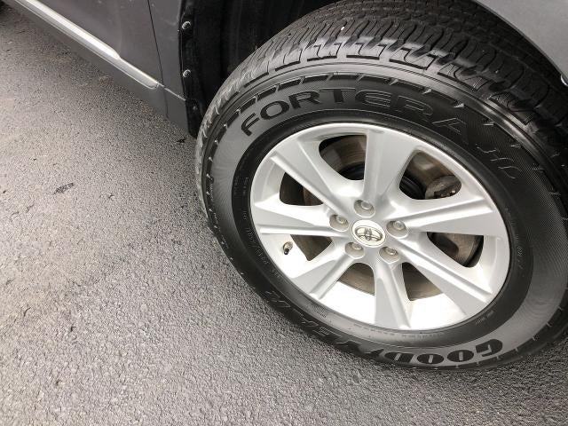 2012 Toyota Highlander 4WD 4dr V6 (Natl)