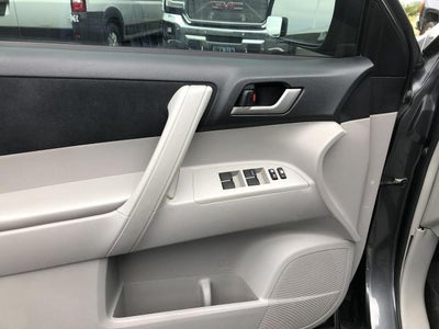 2012 Toyota Highlander 4WD 4dr V6 (Natl)