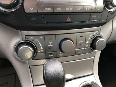 2012 Toyota Highlander 4WD 4dr V6 (Natl)