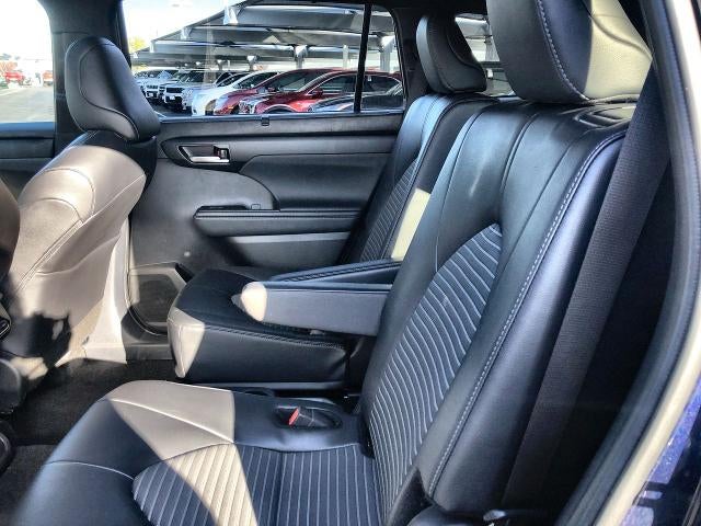 2025 Toyota Highlander XSE AWD (Natl)
