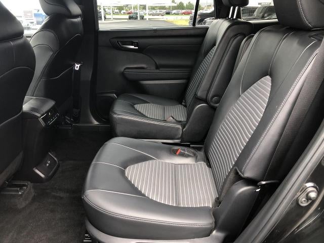 2025 Toyota Highlander XSE AWD (Natl)