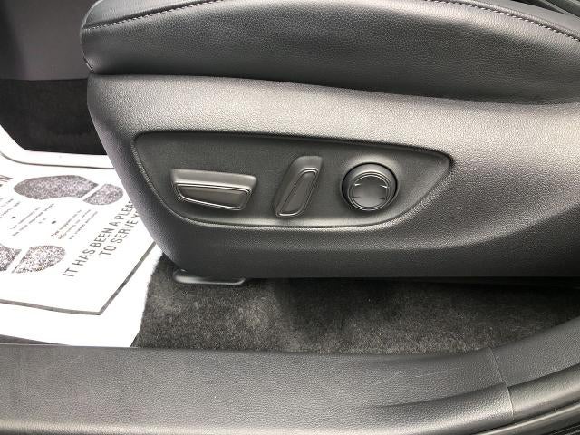 2025 Toyota Highlander XSE AWD (Natl)