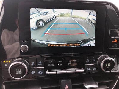 2025 Toyota Highlander XSE AWD (Natl)