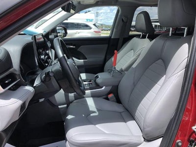 2023 Toyota Highlander XLE AWD (Natl)
