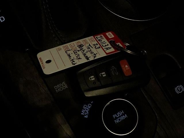 2023 Toyota Highlander Limited AWD (Natl)