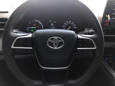 2021 Toyota Sienna LE FWD 8-Passenger (Natl)