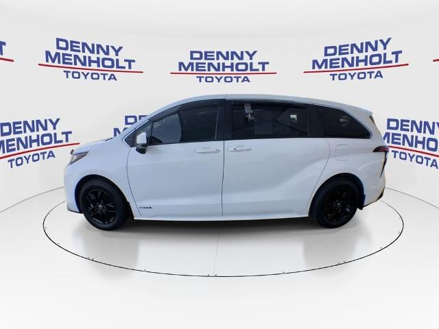 2021 Toyota Sienna LE FWD 8-Passenger (Natl)