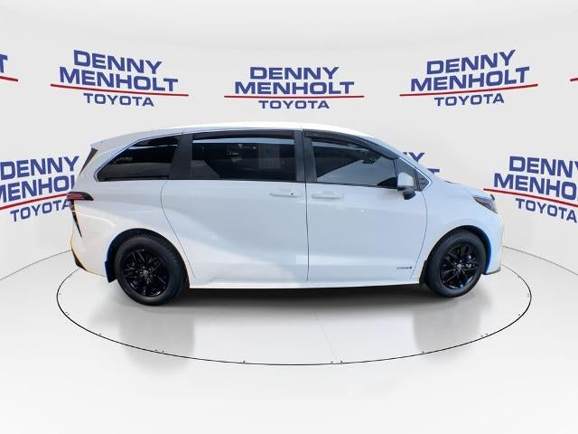 2021 Toyota Sienna LE FWD 8-Passenger (Natl)
