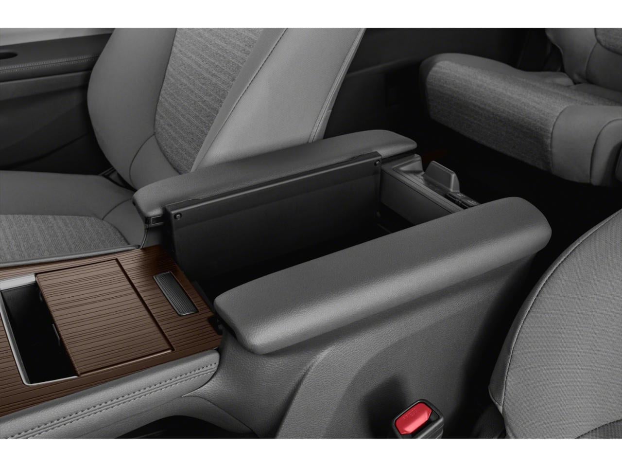 2021 Toyota Sienna LE FWD 8-Passenger (Natl)