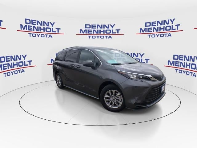 2025 Toyota Sienna LE AWD 8-Passenger (Natl)