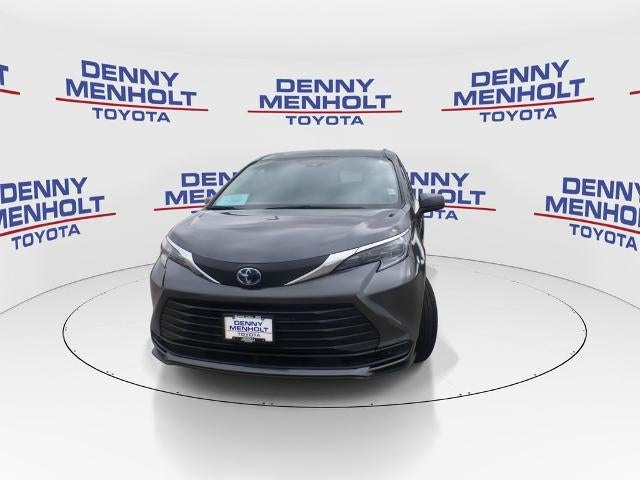 2025 Toyota Sienna LE AWD 8-Passenger (Natl)