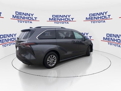 2025 Toyota Sienna LE AWD 8-Passenger (Natl)