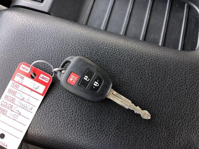 2019 Toyota Tundra 4WD 4WD SR5 CrewMax 5.5' Bed 5.7L (SE)