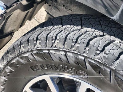 2017 Toyota Tundra 4WD 4WD Limited CrewMax 5.5' Bed 5.7L FFV (SE)