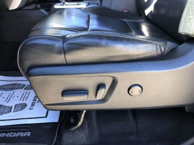 2017 Toyota Tundra 4WD 4WD Limited CrewMax 5.5' Bed 5.7L FFV (SE)