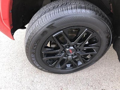 2023 Toyota Tundra 4WD 4WD SR5 CrewMax 5.5' Bed (SE)